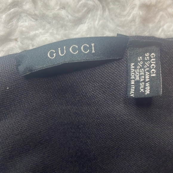 Gucci G Logo Wool Silk Unisex Scarf with Fringe in Black Gray Colorblock Stripe - Picture 5 of 6